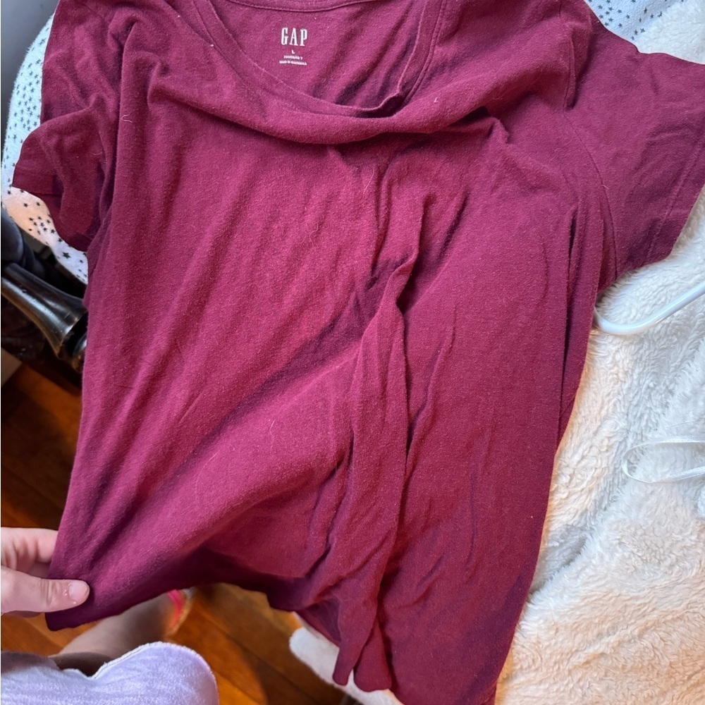GAP Deep Red Casual Tee